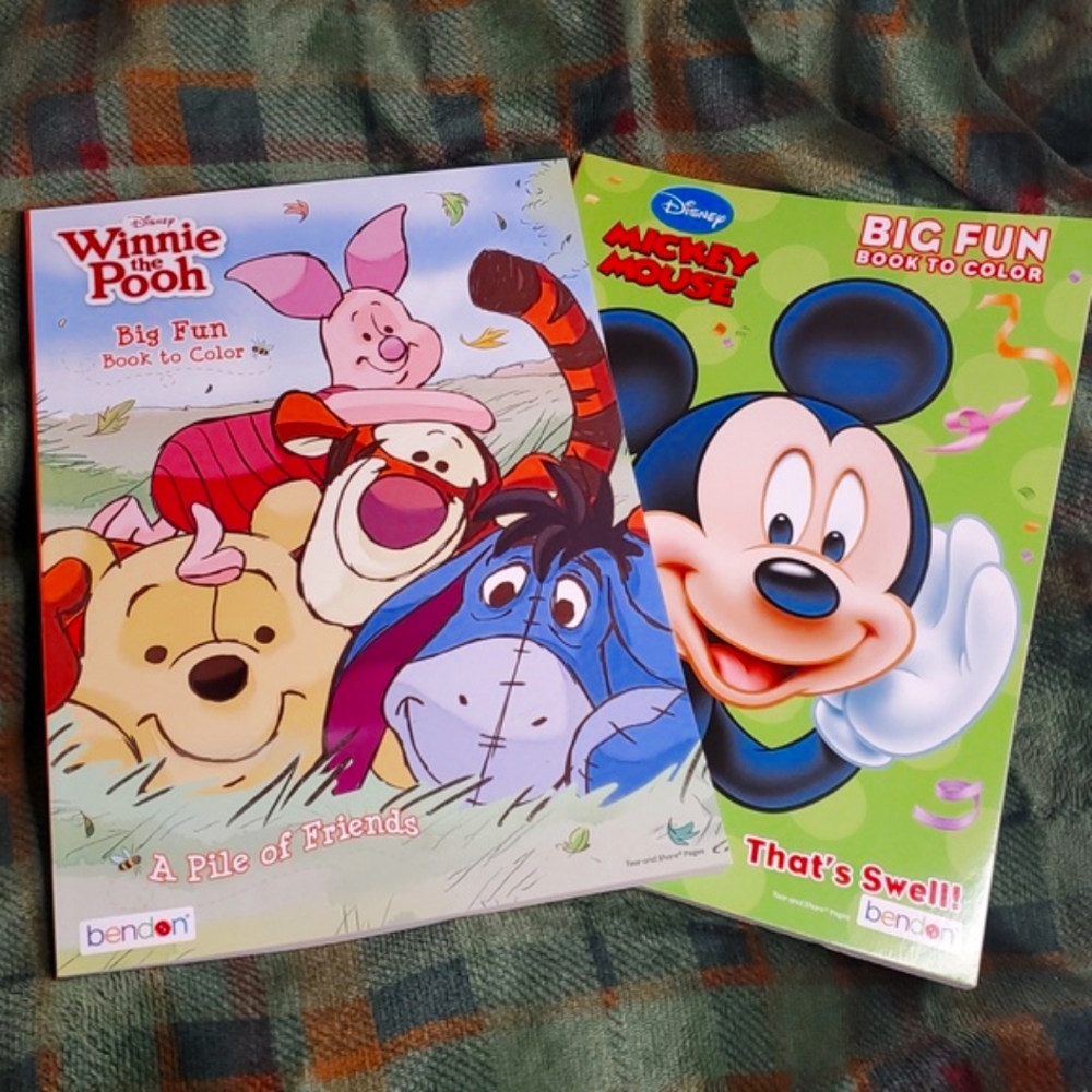 Mickey Mouse & Pooh Coloring and Activity Book‎ Set
